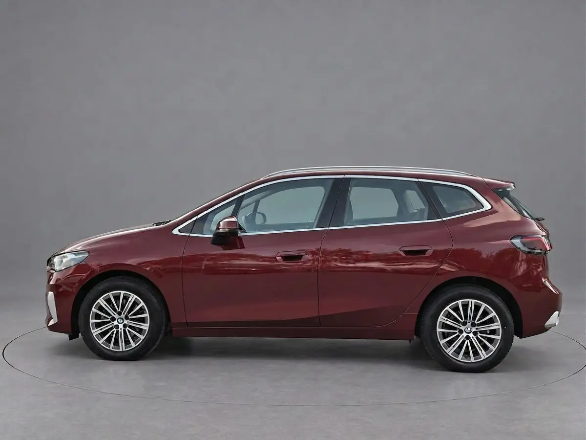 BMW 218i | 360° Camera | Head-Up Display | Leder | NL Auto | Rijklaarprijs BMW 2-serie Active Tourer 218i | 360° Camera | Head-Up Display | Leder | NL Auto | Rijklaarprijs