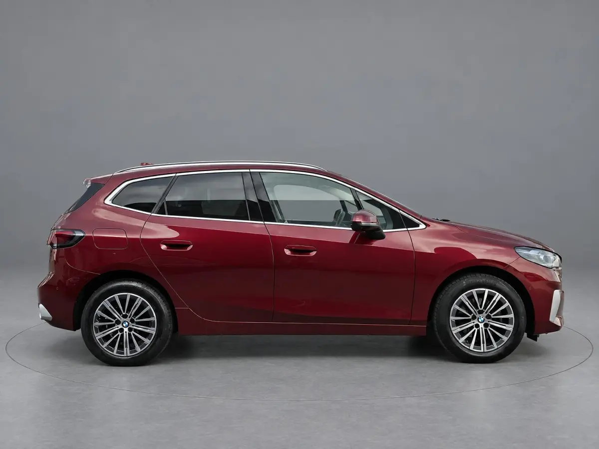 BMW 218i | 360° Camera | Head-Up Display | Leder | NL Auto | Rijklaarprijs BMW 2-serie Active Tourer 218i | 360° Camera | Head-Up Display | Leder | NL Auto | Rijklaarprijs