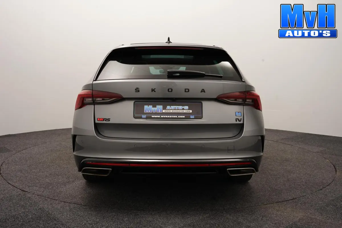1.4 TSI RS PHEV Business|PANO|SOH.95%