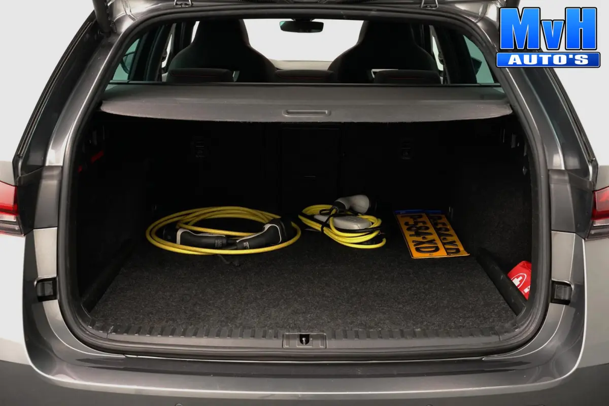 1.4 TSI RS PHEV Business|PANO|SOH.95%