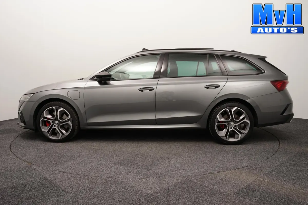 1.4 TSI RS PHEV Business|PANO|SOH.95%