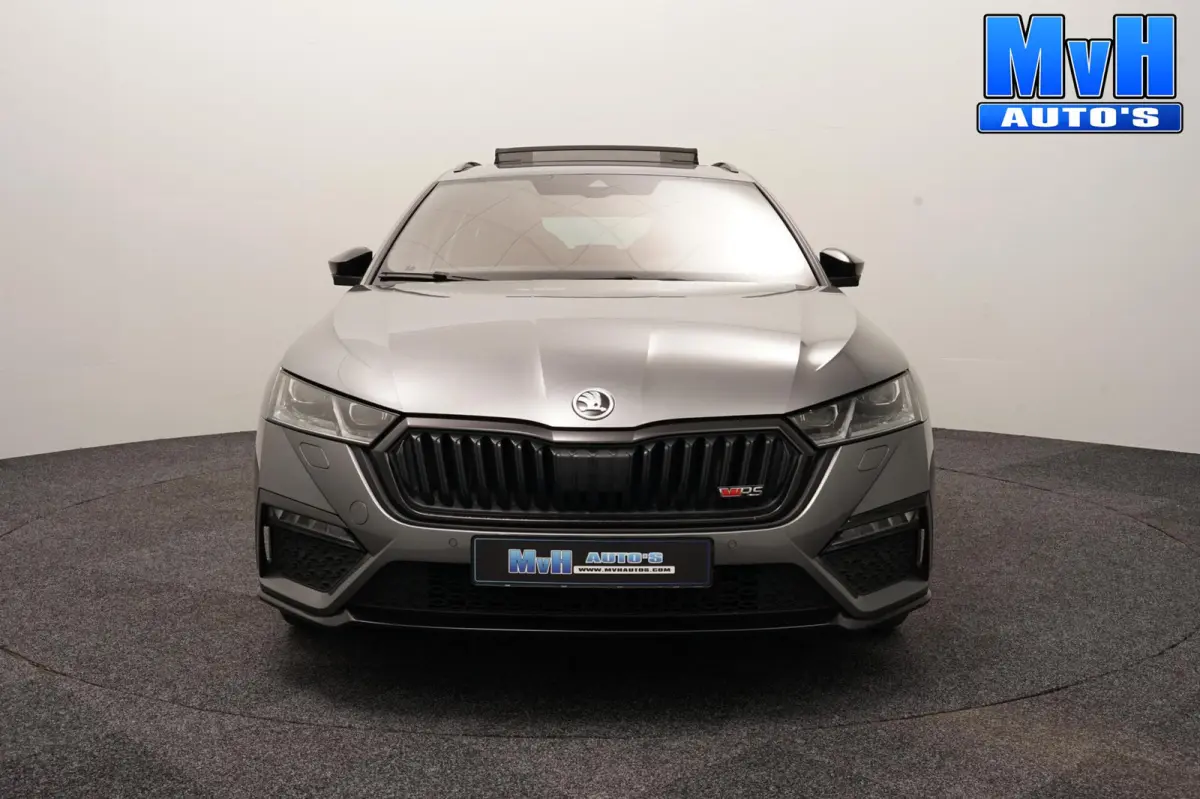 1.4 TSI RS PHEV Business|PANO|SOH.95%