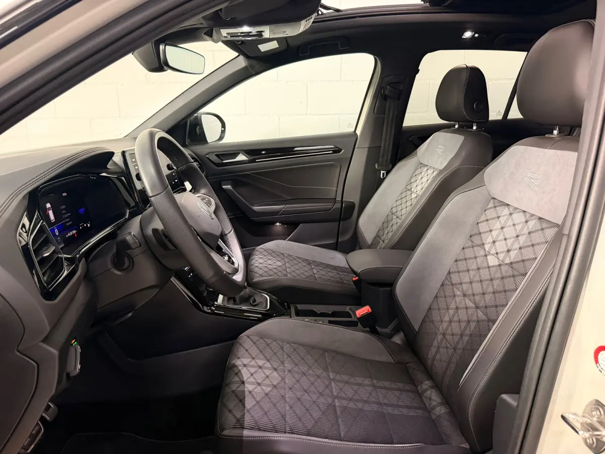 1.5 TSI R-Line Cam*Led*Keyless