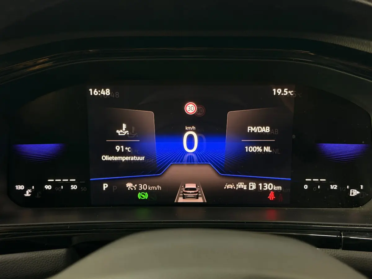 1.5 TSI R-Line Cam*Led*Keyless