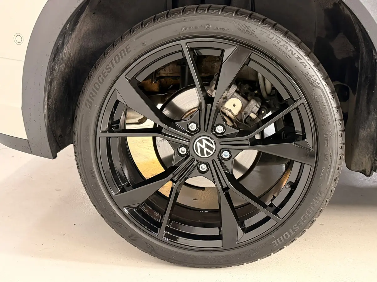 1.5 TSI R-Line Cam*Led*Keyless