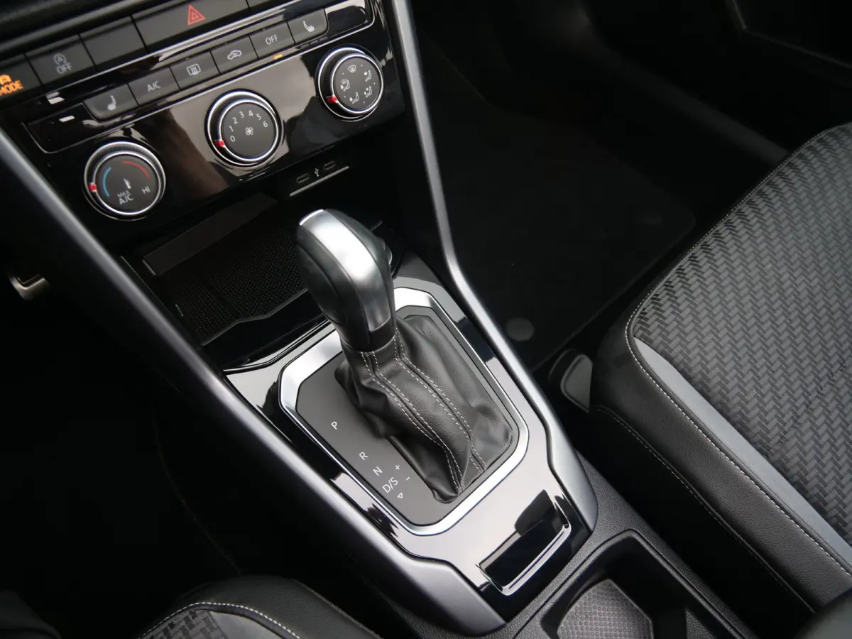 1.5 TSI R-Line 150 Pk Automaat Navi / DAB / Camera / Windscherm / Trekhaak
