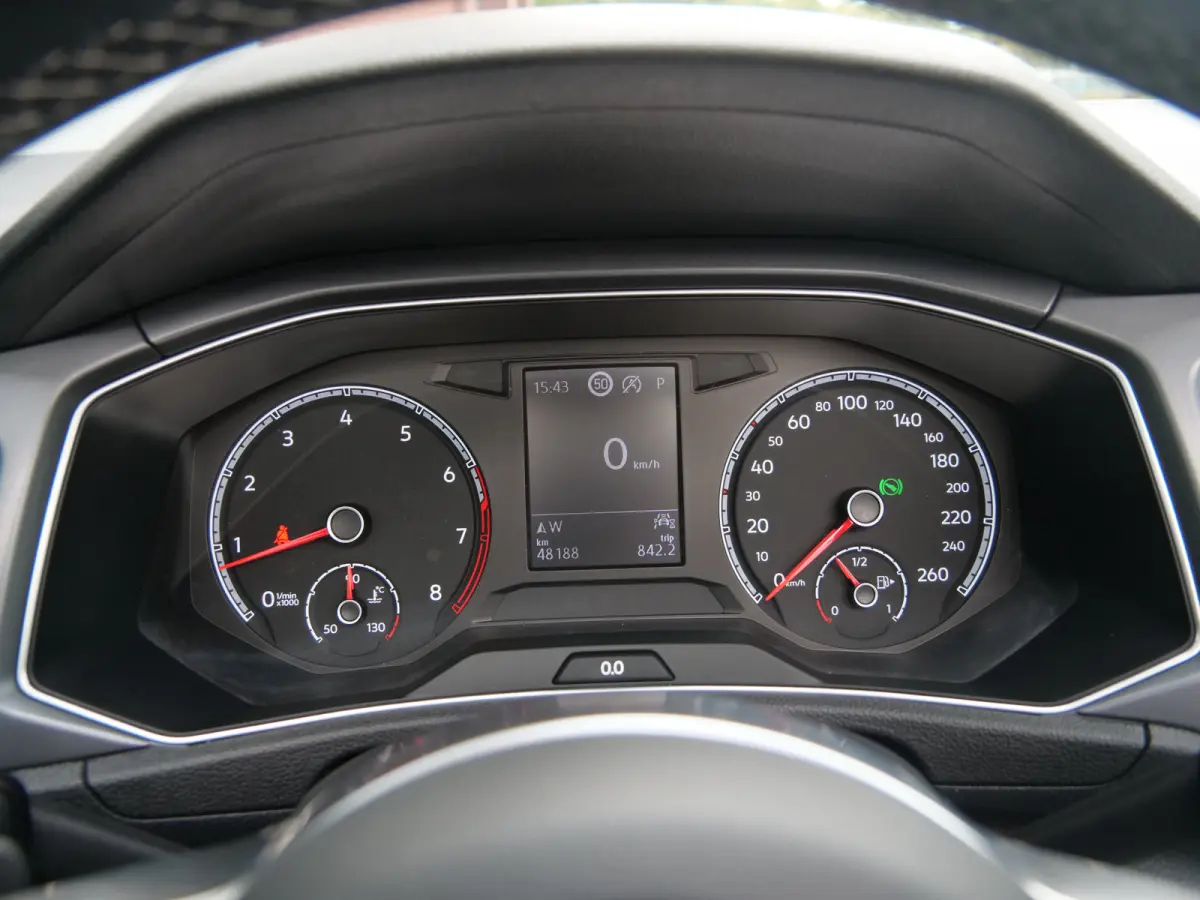 1.5 TSI R-Line 150 Pk Automaat Navi / DAB / Camera / Windscherm / Trekhaak