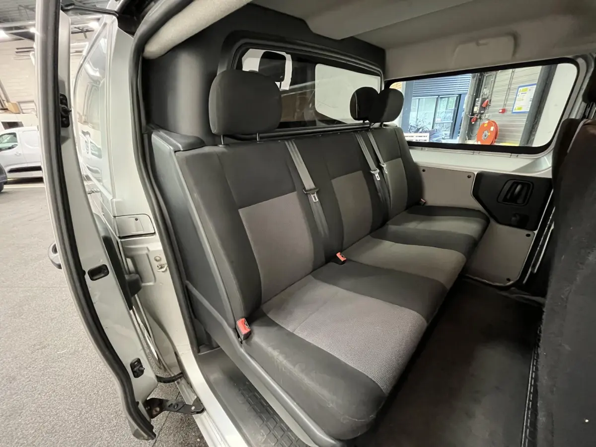 2.0 BlueHDI 120 XL Club Dubbele Cabine Apple CarPlay Navigatie Cruise Control Parkeersensoren Airco