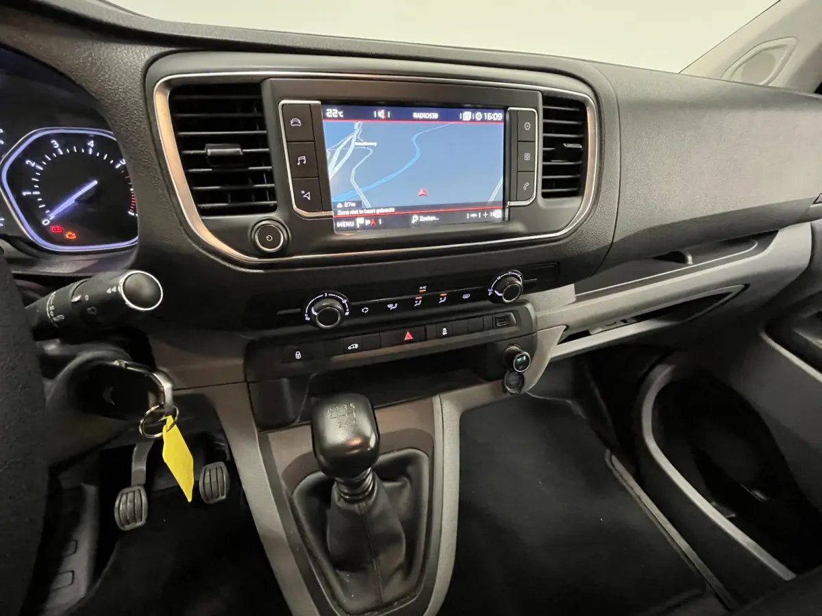 2.0 BlueHDI 120 XL Club Dubbele Cabine Apple CarPlay Navigatie Cruise Control Parkeersensoren Airco