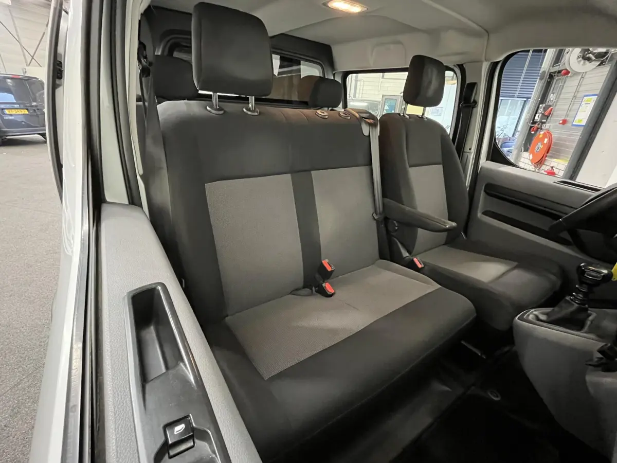 2.0 BlueHDI 120 XL Club Dubbele Cabine Apple CarPlay Navigatie Cruise Control Parkeersensoren Airco