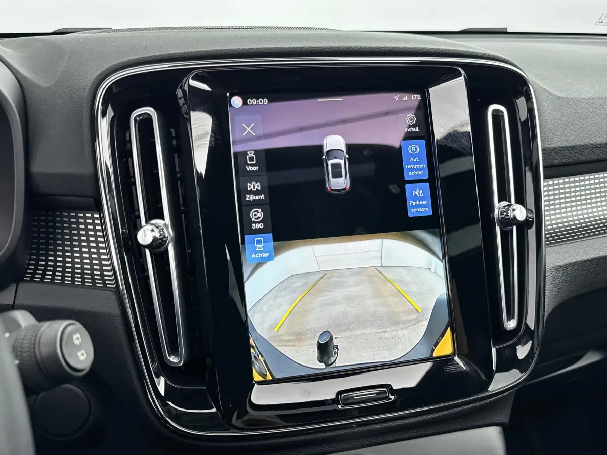 Pro 70kWh | 20" Allseason | Trekhaak | Leder/Nubuck | Panoramadak | 360 Camera | Elektr. verst. Stoelen | Harman Kardon | Full LED | Warmtepomp