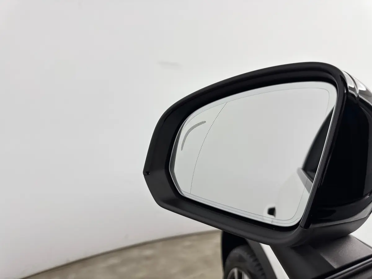 Pro 70kWh | 20" Allseason | Trekhaak | Leder/Nubuck | Panoramadak | 360 Camera | Elektr. verst. Stoelen | Harman Kardon | Full LED | Warmtepomp