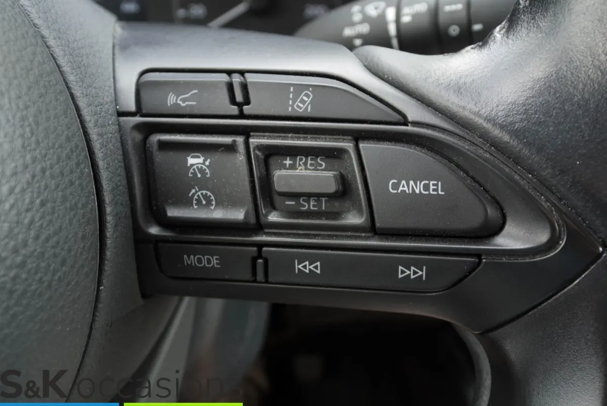 1.5 Hybrid 10j Garantie NAVI BSM PDC