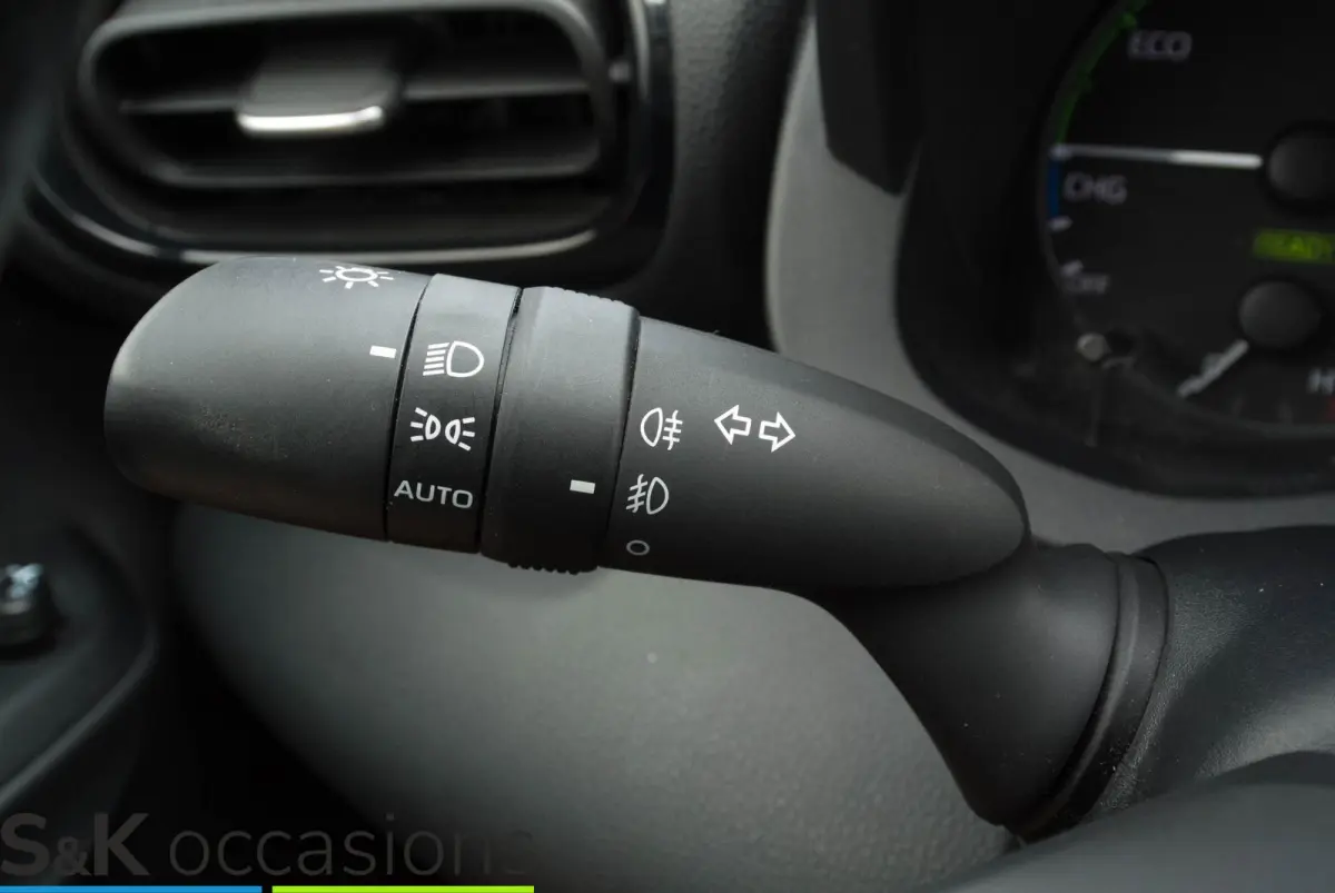 1.5 Hybrid 10j Garantie NAVI BSM PDC