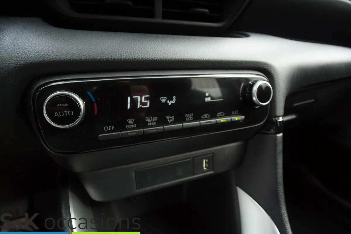 1.5 Hybrid 10j Garantie NAVI BSM PDC
