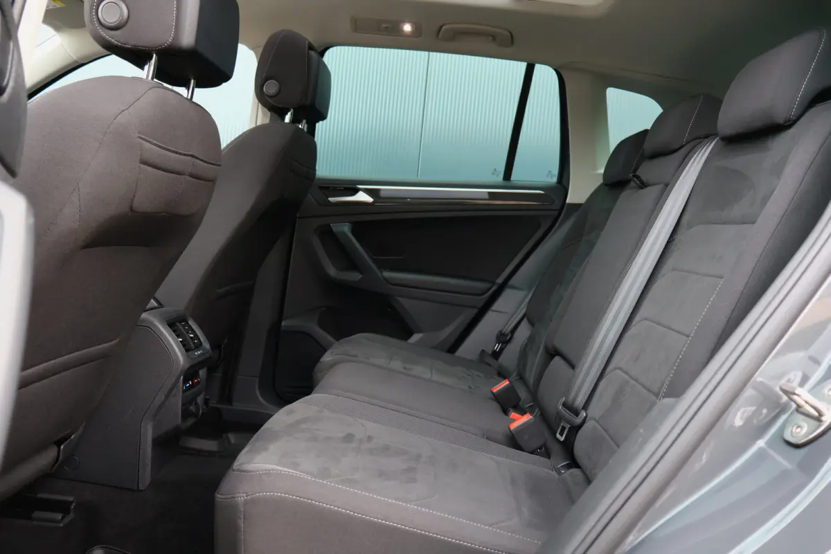 1.5 TSI Elegance 150pk Automaat | Panoramadak | Head-Up | IQ Light | Stoelverwarming V+A | Active Info Display | 18 Inch