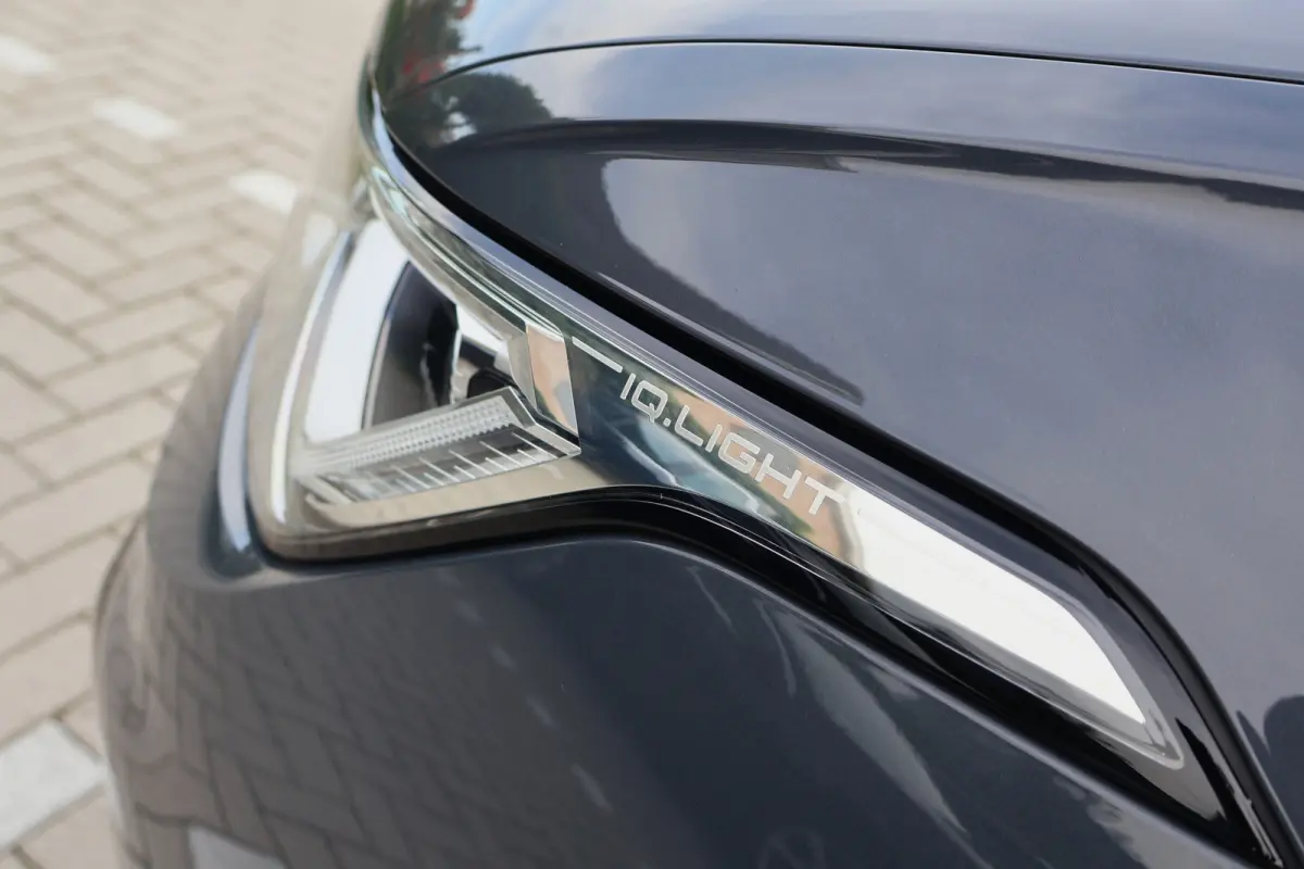 1.5 TSI Elegance 150pk Automaat | Panoramadak | Head-Up | IQ Light | Stoelverwarming V+A | Active Info Display | 18 Inch