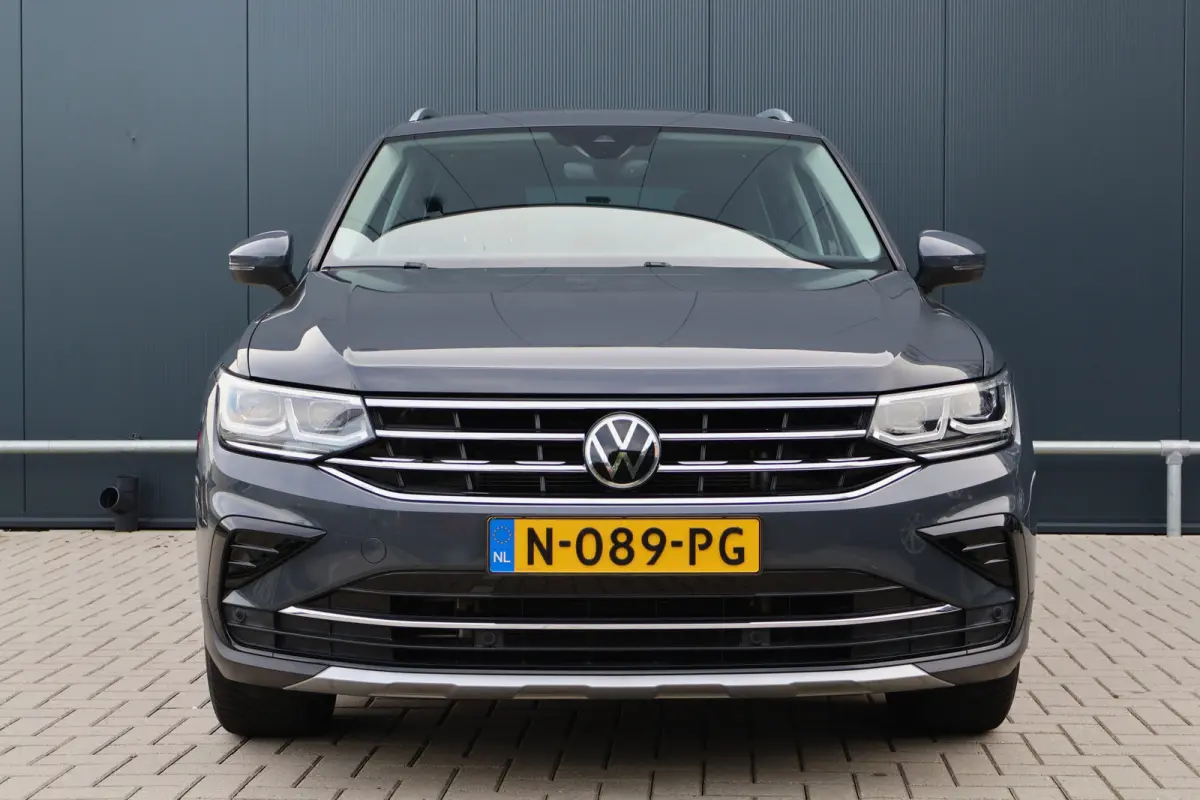 1.5 TSI Elegance 150pk Automaat | Panoramadak | Head-Up | IQ Light | Stoelverwarming V+A | Active Info Display | 18 Inch