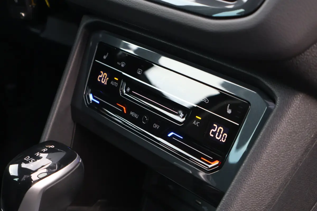 1.5 TSI Elegance 150pk Automaat | Panoramadak | Head-Up | IQ Light | Stoelverwarming V+A | Active Info Display | 18 Inch