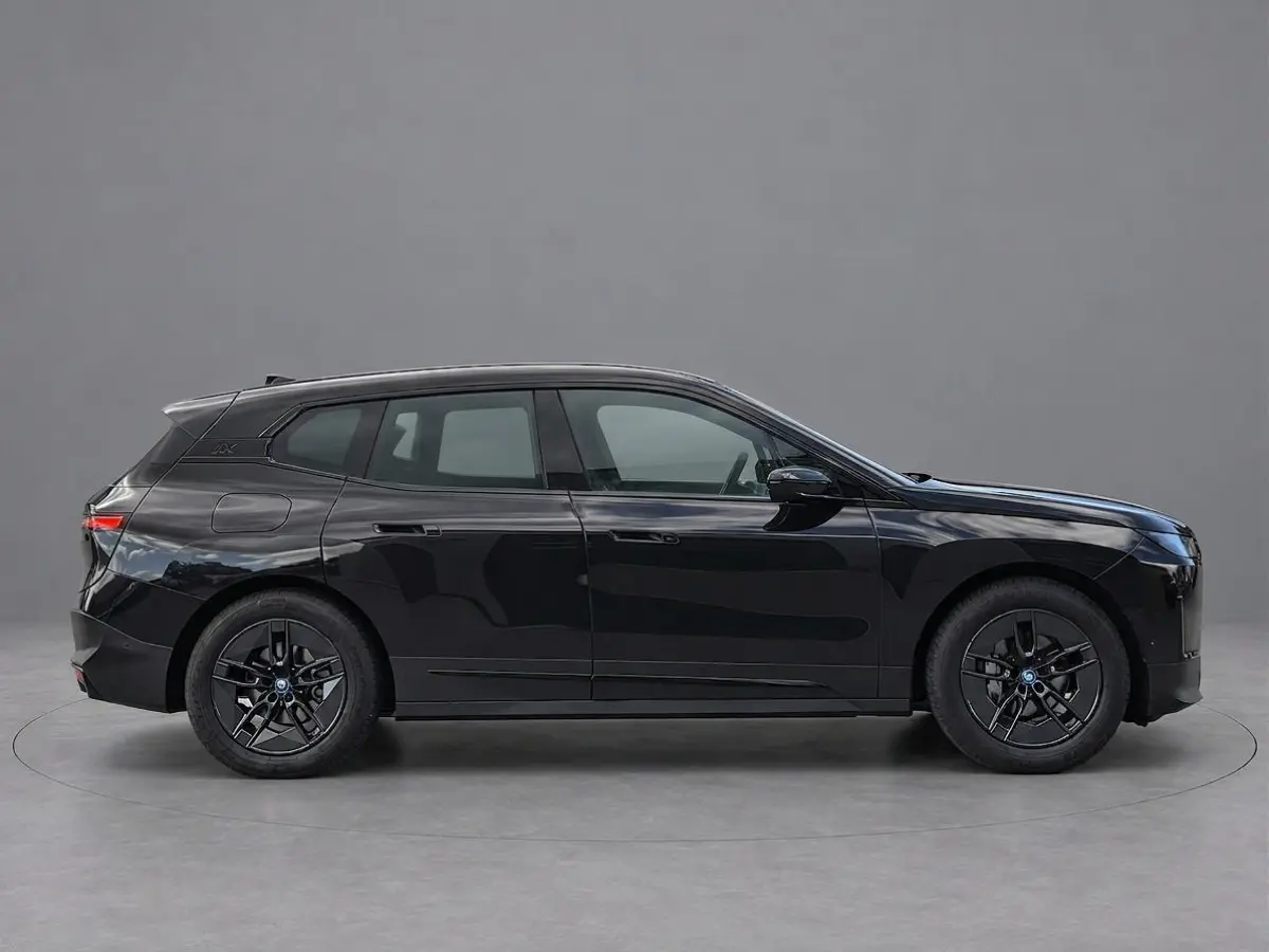 xDrive40 Business Edition Plus 77kWh | SOH 98,3% | Head-up | Camera