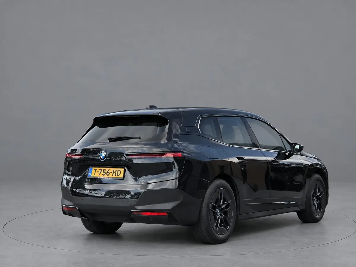xDrive40 Business Edition Plus 77kWh | SOH 98,3% | Head-up | Camera