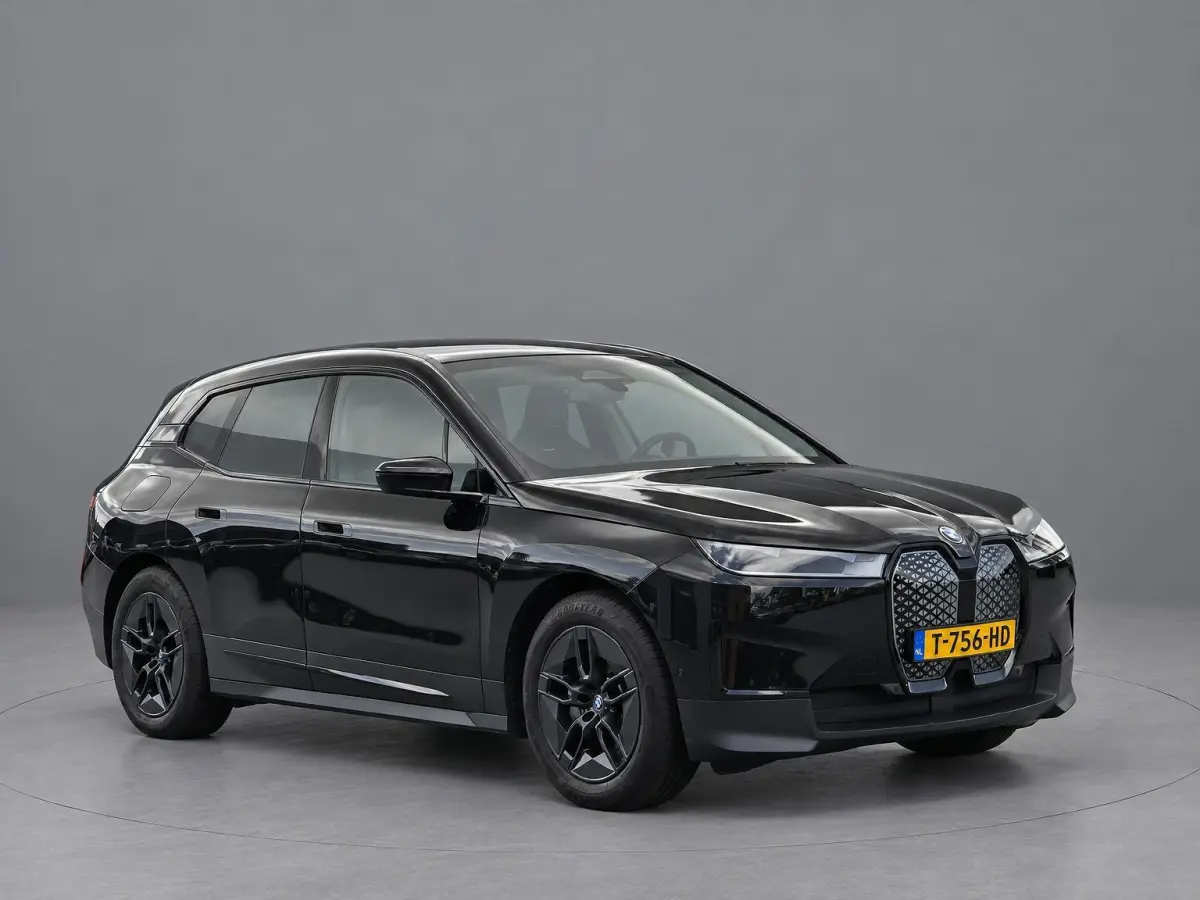 xDrive40 Business Edition Plus 77kWh | SOH 98,3% | Head-up | Camera