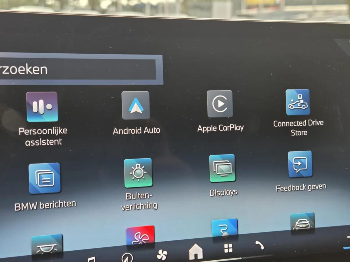 xDrive40 Business Edition Plus 77kWh | SOH 98,3% | Head-up | Camera