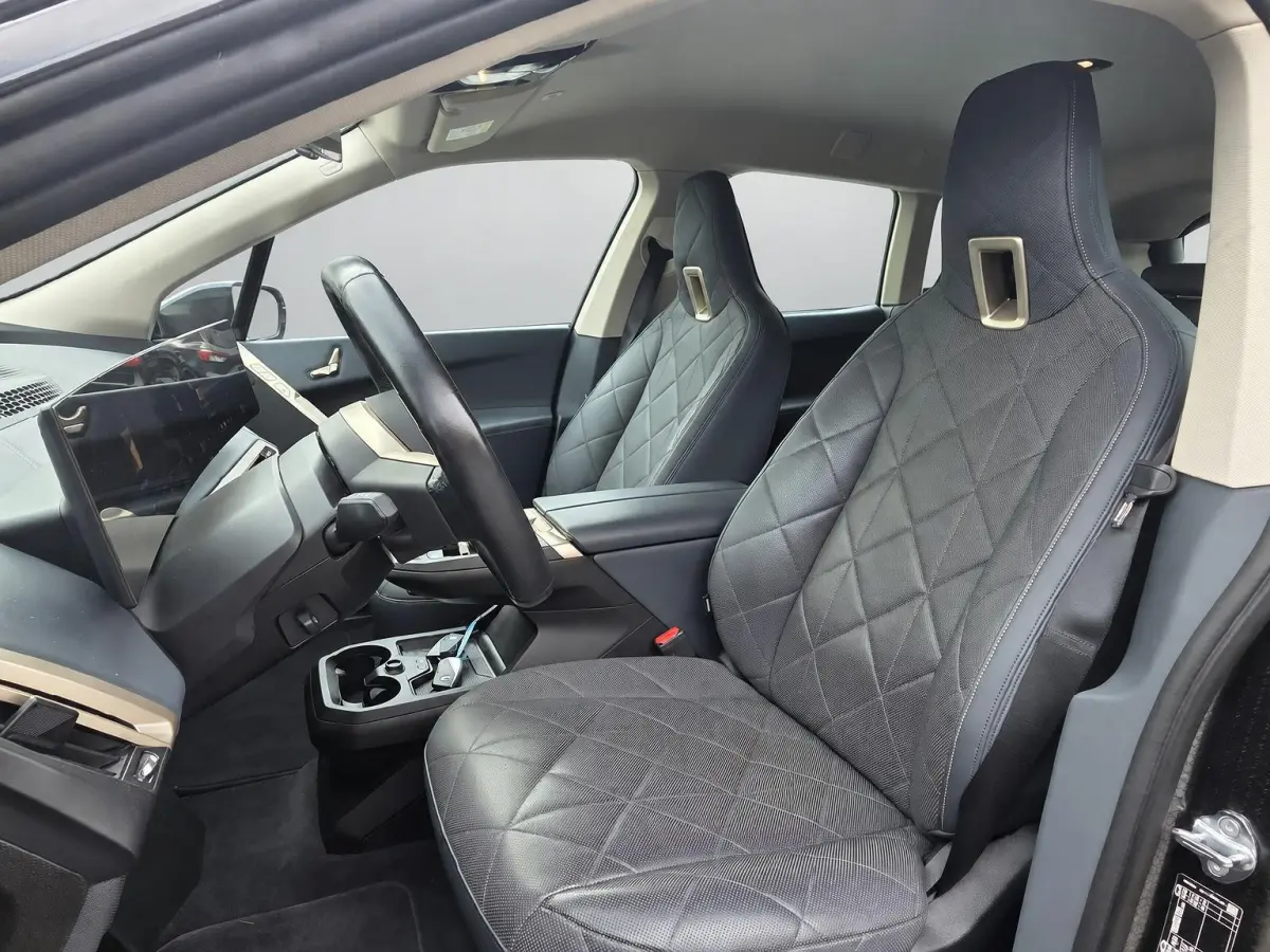 xDrive40 Business Edition Plus 77kWh | SOH 98,3% | Head-up | Camera