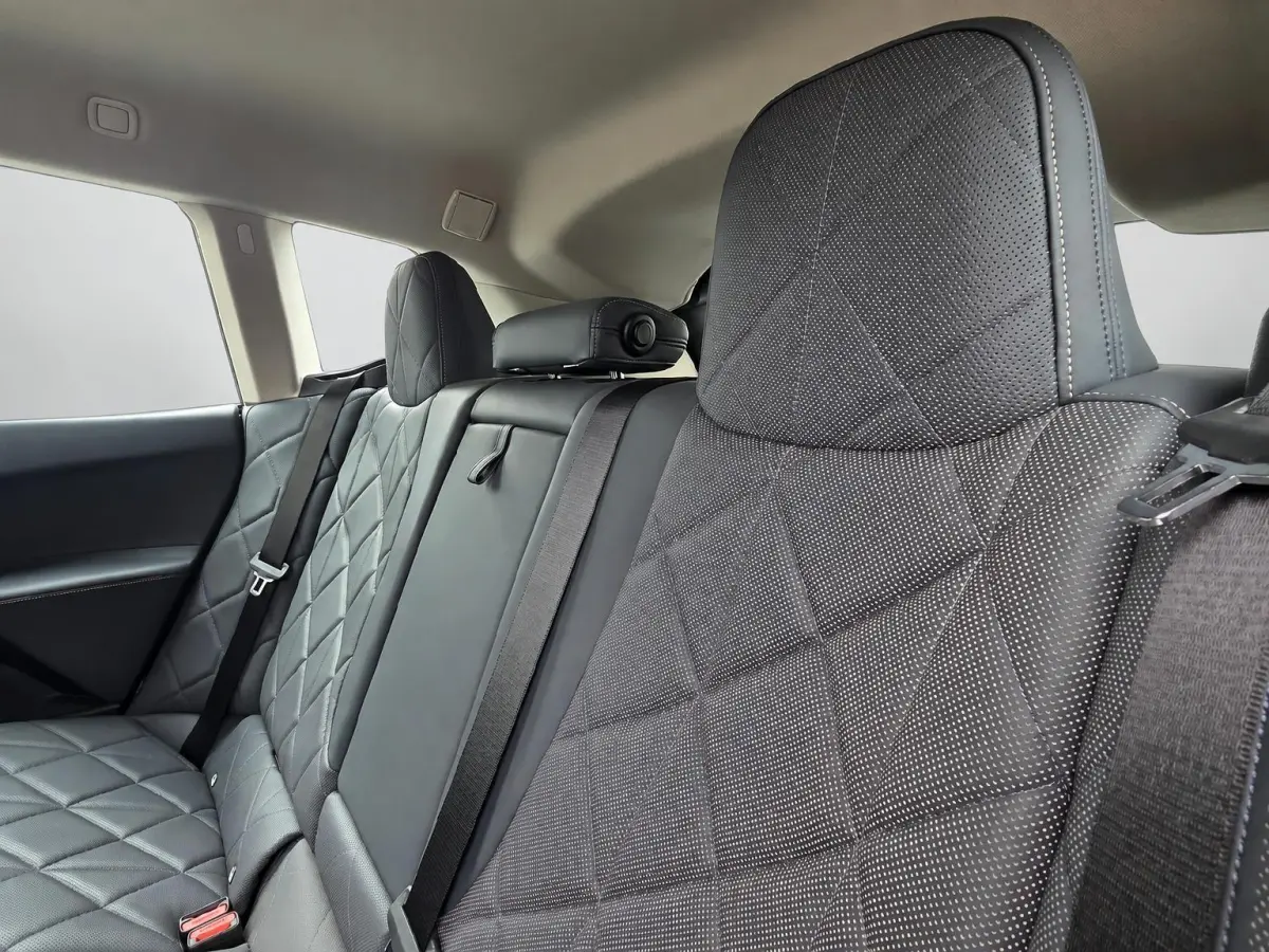 xDrive40 Business Edition Plus 77kWh | SOH 98,3% | Head-up | Camera