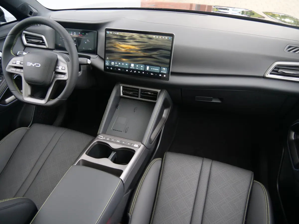 1.5 DM-i Boost 213 Pk Automaat Apple Carplay / Navi / DAB / Camera's / Stoelverwarming / Panodak