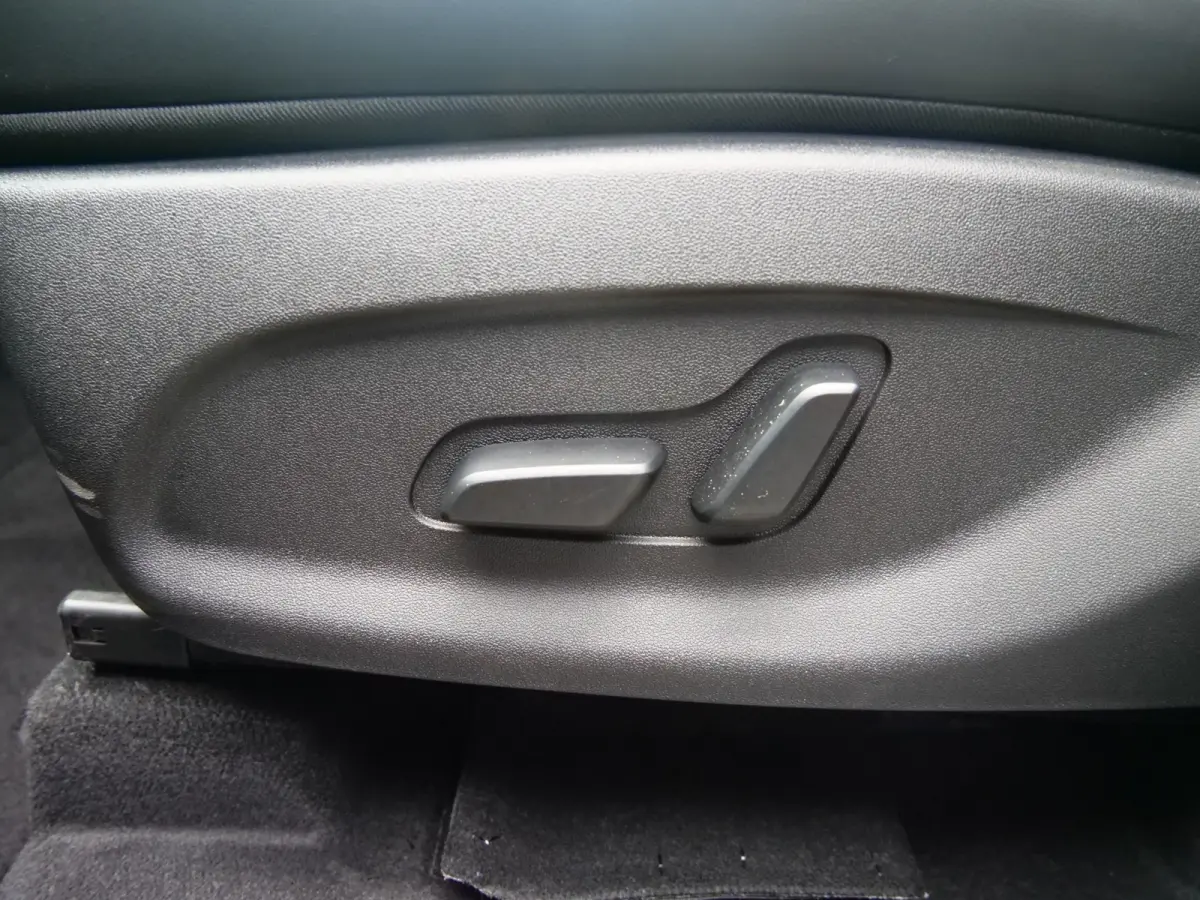 1.5 DM-i Boost 213 Pk Automaat Apple Carplay / Navi / DAB / Camera's / Stoelverwarming / Panodak
