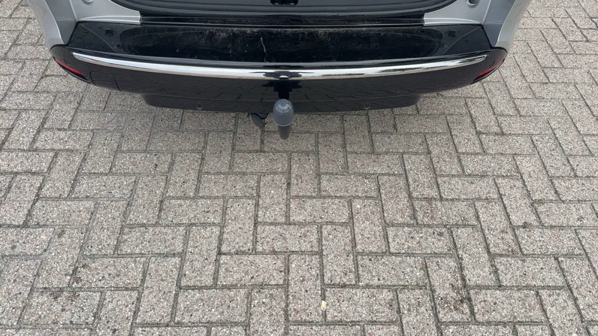 TCe 90 Limited | Trekhaak | Navigatie | Parkeersensoren |