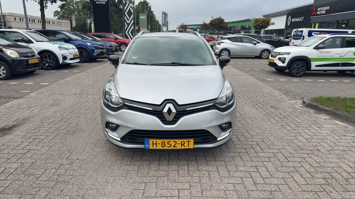 TCe 90 Limited | Trekhaak | Navigatie | Parkeersensoren |