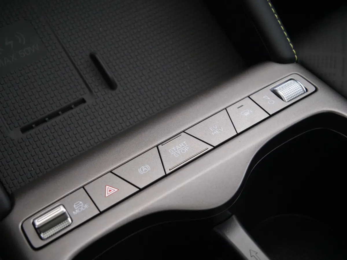 1.5 DM-i Boost 213 Pk Automaat Apple Carplay / Navi / DAB / Camera's / Stoelverwarming / Panodak