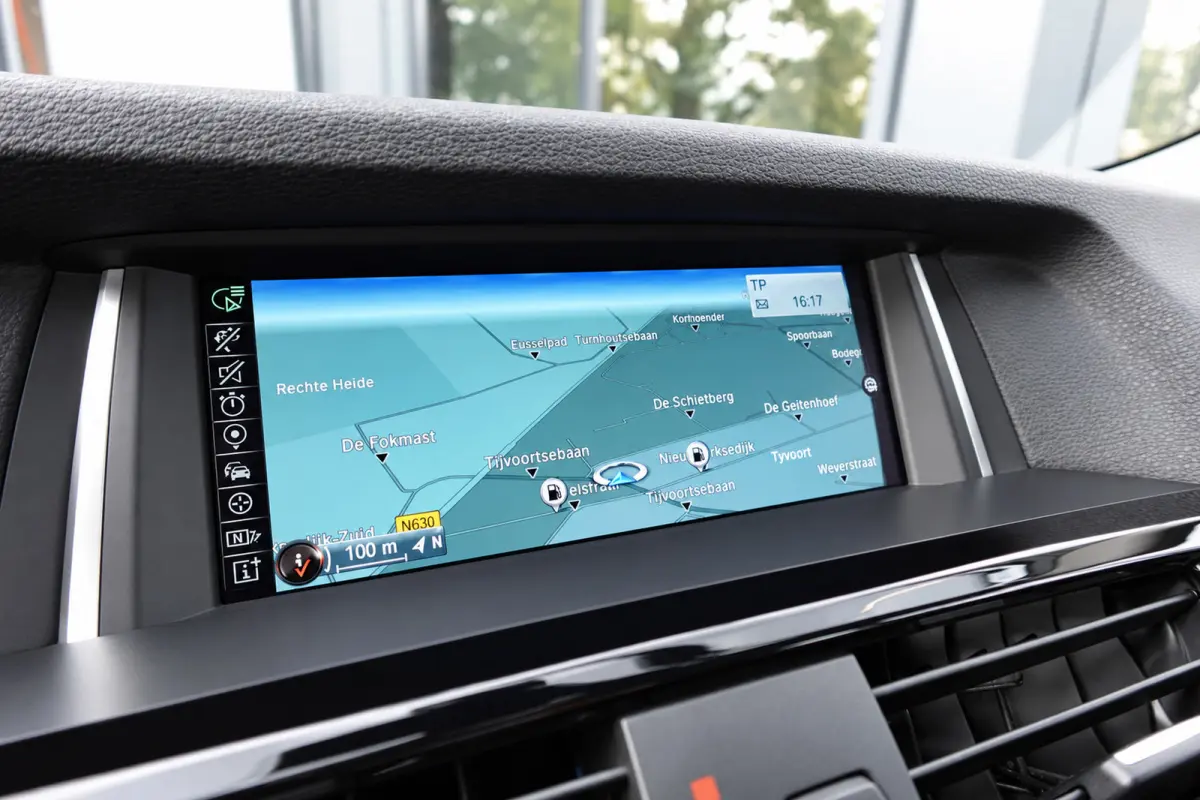 XDrive20i High Executive NAVI LEDER LED VOL