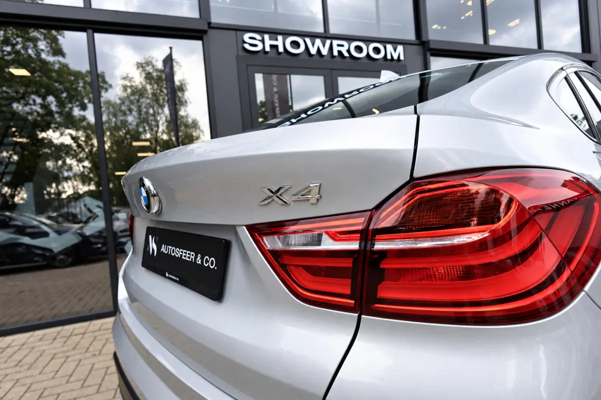 XDrive20i High Executive NAVI LEDER LED VOL