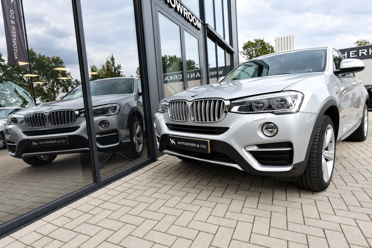 XDrive20i High Executive NAVI LEDER LED VOL