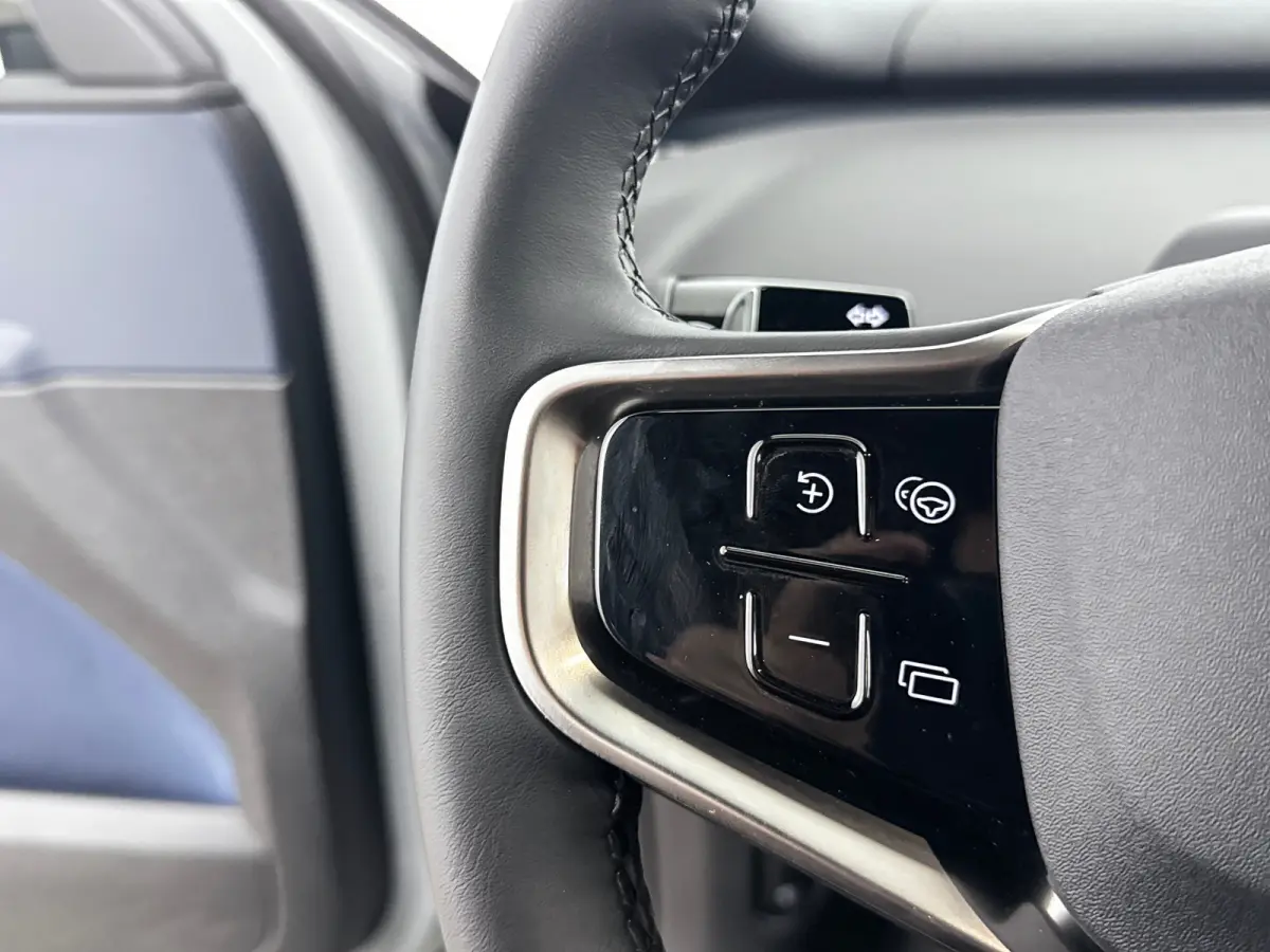 Single Motor Extended Range Plus 69 kWh | 19" | Stoel/Stuurverwarming | Warmtepomp | Getint Glas | Harman Kardon | Adaptieve Cruise | BLIS | Keyless
