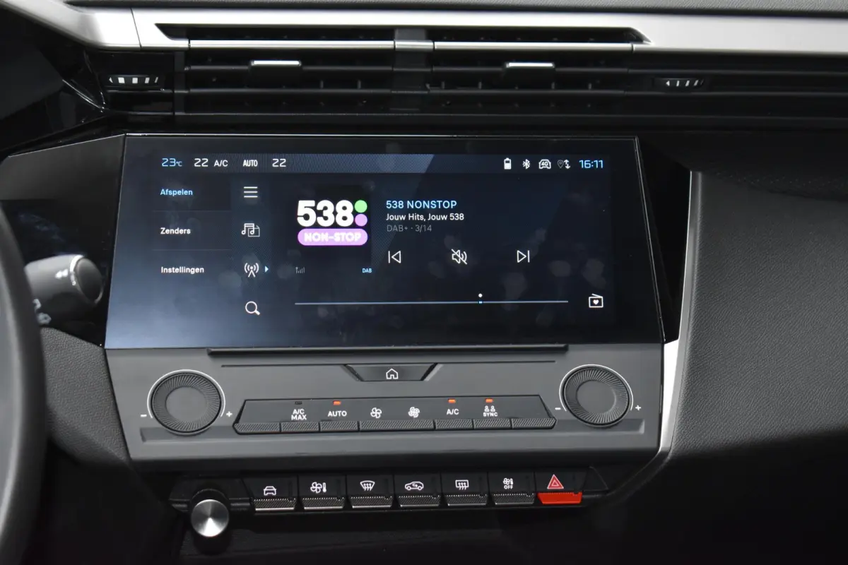 1.2 PureTech Active Pack CARPLAY LMV TREKHAAK