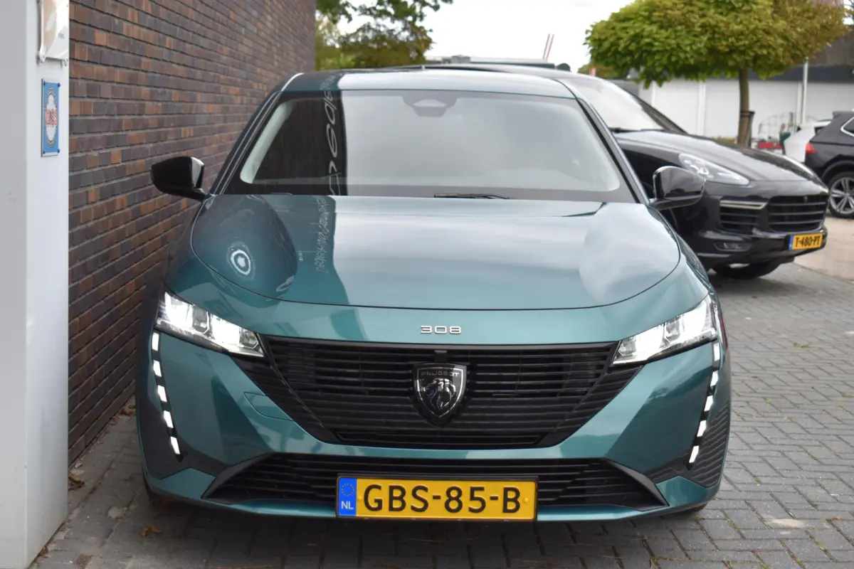 1.2 PureTech Active Pack CARPLAY LMV TREKHAAK