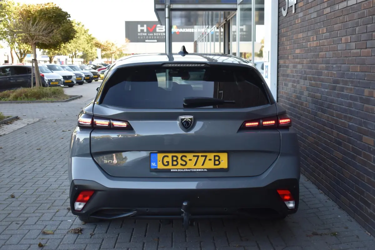 1.2 PureTech Active Pack CARPLAY LMV TREKHAAK