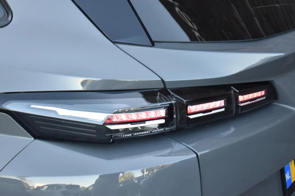 1.2 PureTech Active Pack CARPLAY LMV TREKHAAK