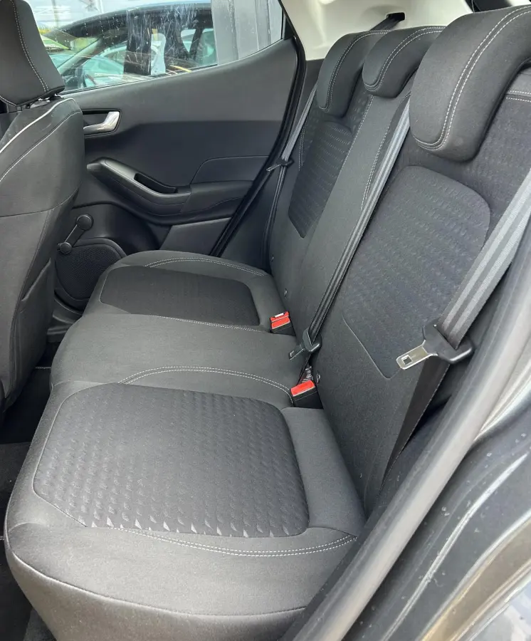 1.0 EcoBoost Titanium 101PK | 1e Eigenaar! | Dealeronderhouden | NL AUTO | AUTOMAAT | Trekhaak | Achteruitrijcamera | B&O Audio | Navigatie | Climate Control | Adaptive Cruise Control | Voor