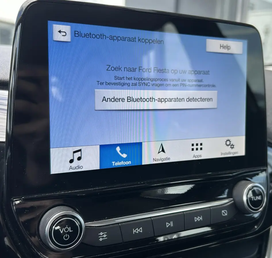 1.0 EcoBoost Titanium 101PK | 1e Eigenaar! | Dealeronderhouden | NL AUTO | AUTOMAAT | Trekhaak | Achteruitrijcamera | B&O Audio | Navigatie | Climate Control | Adaptive Cruise Control | Voor