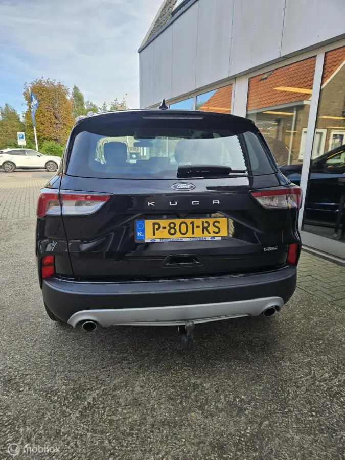 2.5 PHEV Titanium + trekhaak