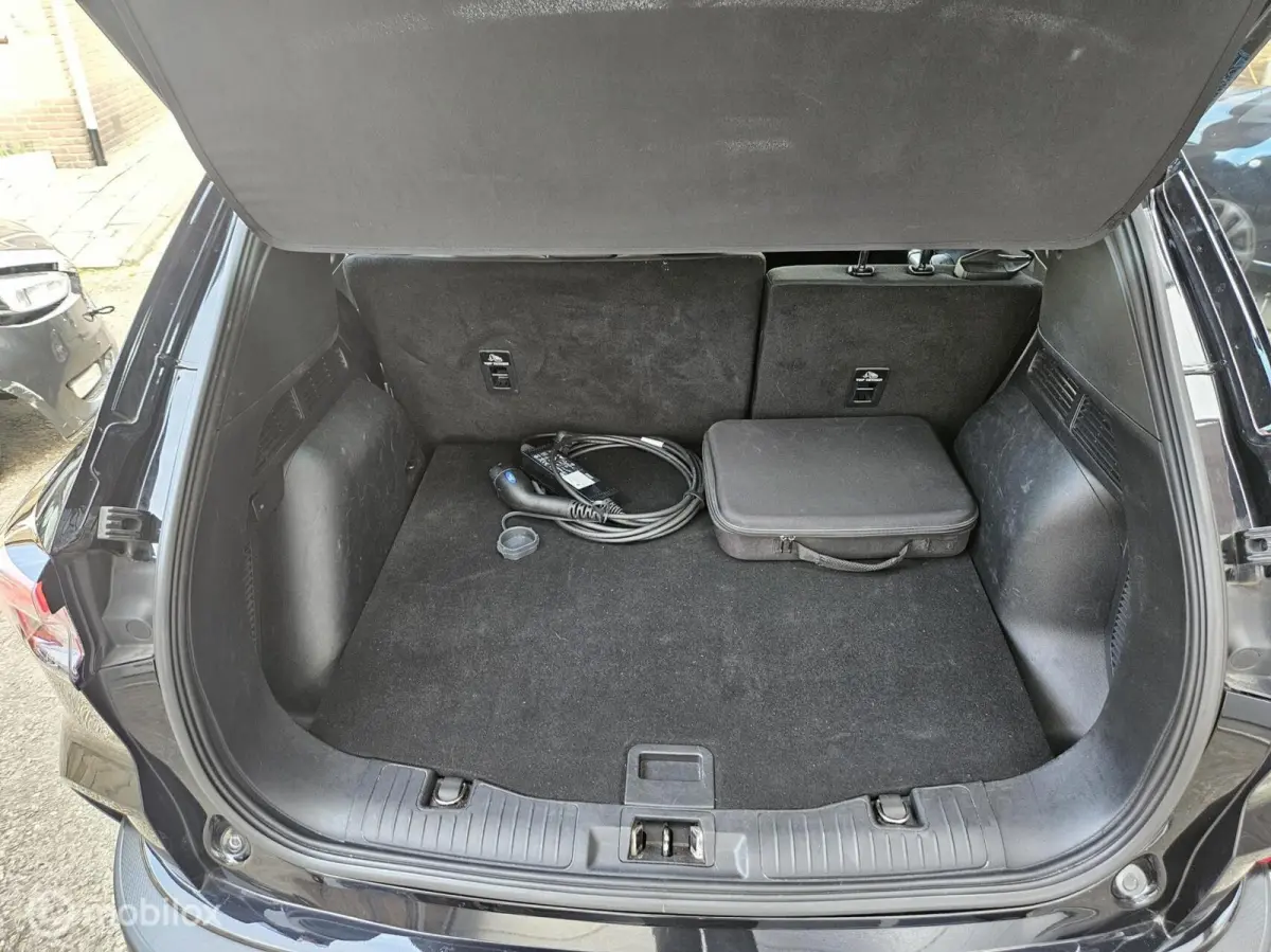 2.5 PHEV Titanium + trekhaak