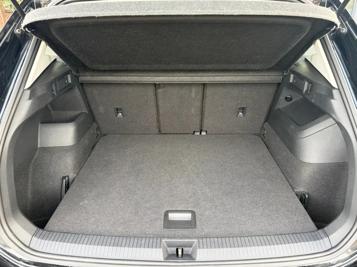 1.5 eTSI Life Edition|Rijklaar prijs|Elek. trekhaak|360 camera|Dodehoek|20 inch|Stoel/stuur verw.|Carplay|