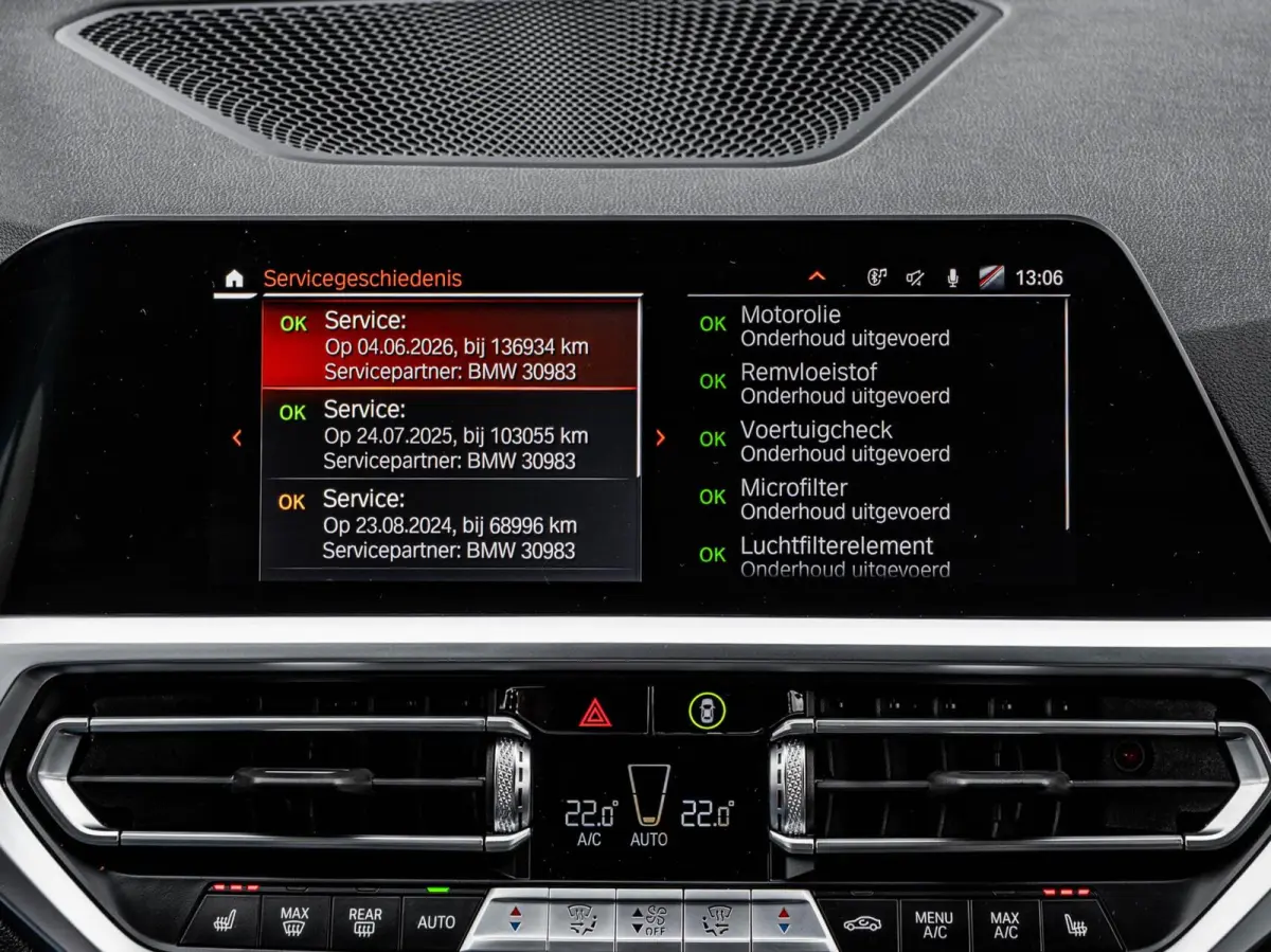 M340i xDrive High Executive M Sport B58 | Panoramadak | Laser LED | Driving Assistant Prof | Trekhaak | HUD | Keyless | Memory | Ambianceverlichting | 19" | Dealeronderhouden | incl. BTW