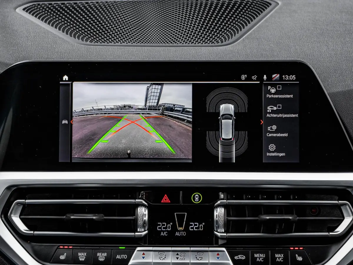 M340i xDrive High Executive M Sport B58 | Panoramadak | Laser LED | Driving Assistant Prof | Trekhaak | HUD | Keyless | Memory | Ambianceverlichting | 19" | Dealeronderhouden | incl. BTW