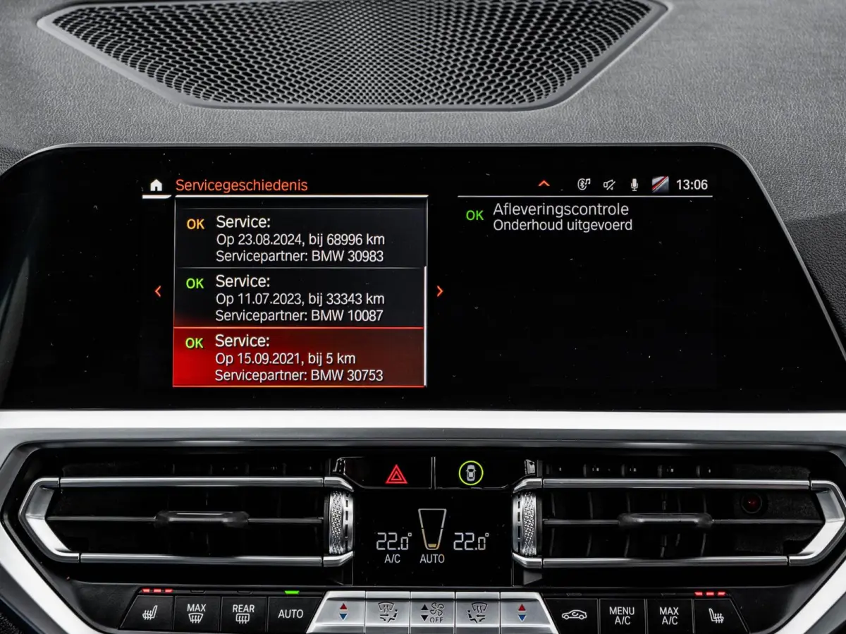 M340i xDrive High Executive M Sport B58 | Panoramadak | Laser LED | Driving Assistant Prof | Trekhaak | HUD | Keyless | Memory | Ambianceverlichting | 19" | Dealeronderhouden | incl. BTW